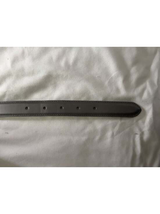 Vintage Saks Fifth Avenue Gray Women’s Leather Belt Covered Buckle Size Medium main image 4
